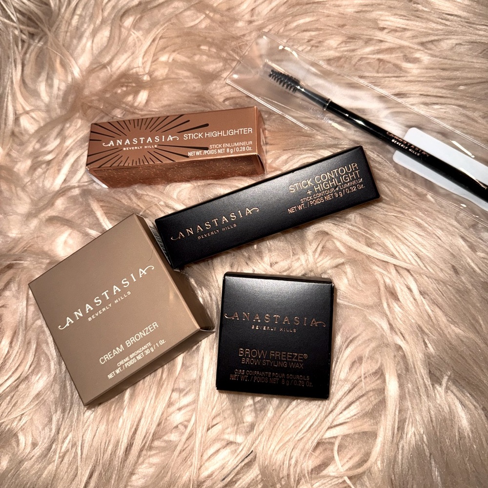 ANASTASIA BEVERLY HILLS Makeup Bundle.